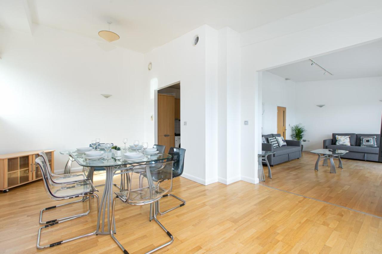 Skyvillion - 3Bed Penthouse Near London City Airport, O2 Arena, London Excel Centre With Parking Bagian luar foto