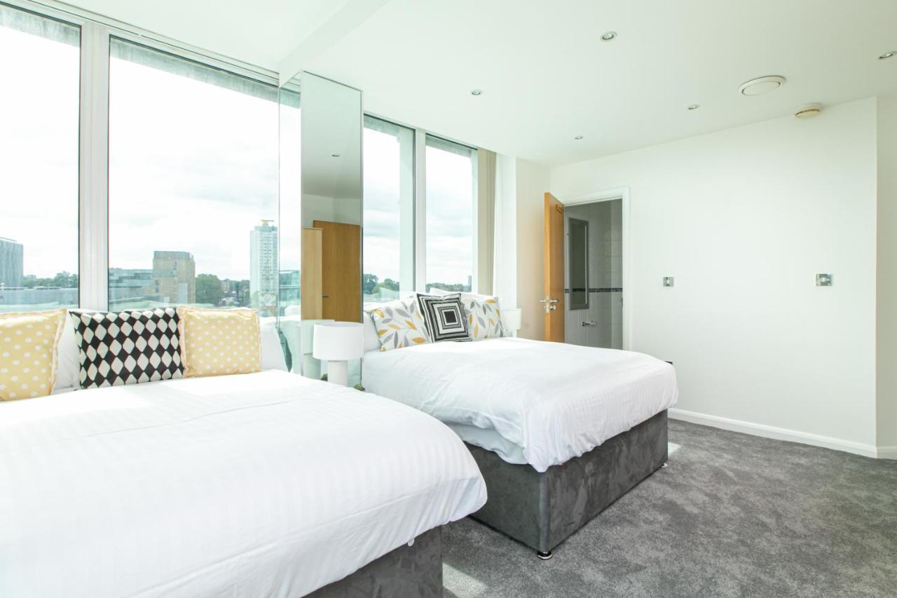 Skyvillion - 3Bed Penthouse Near London City Airport, O2 Arena, London Excel Centre With Parking Bagian luar foto