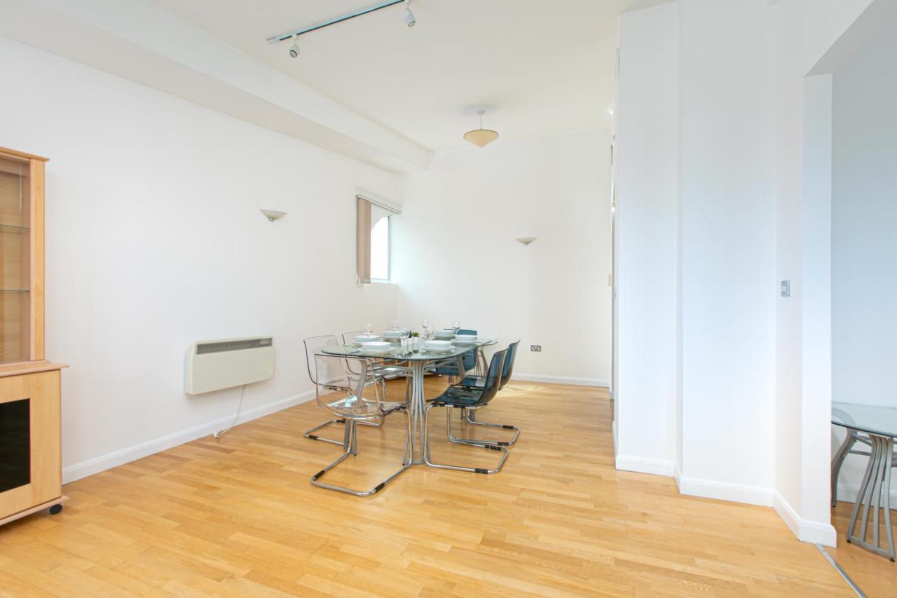 Skyvillion - 3Bed Penthouse Near London City Airport, O2 Arena, London Excel Centre With Parking Bagian luar foto