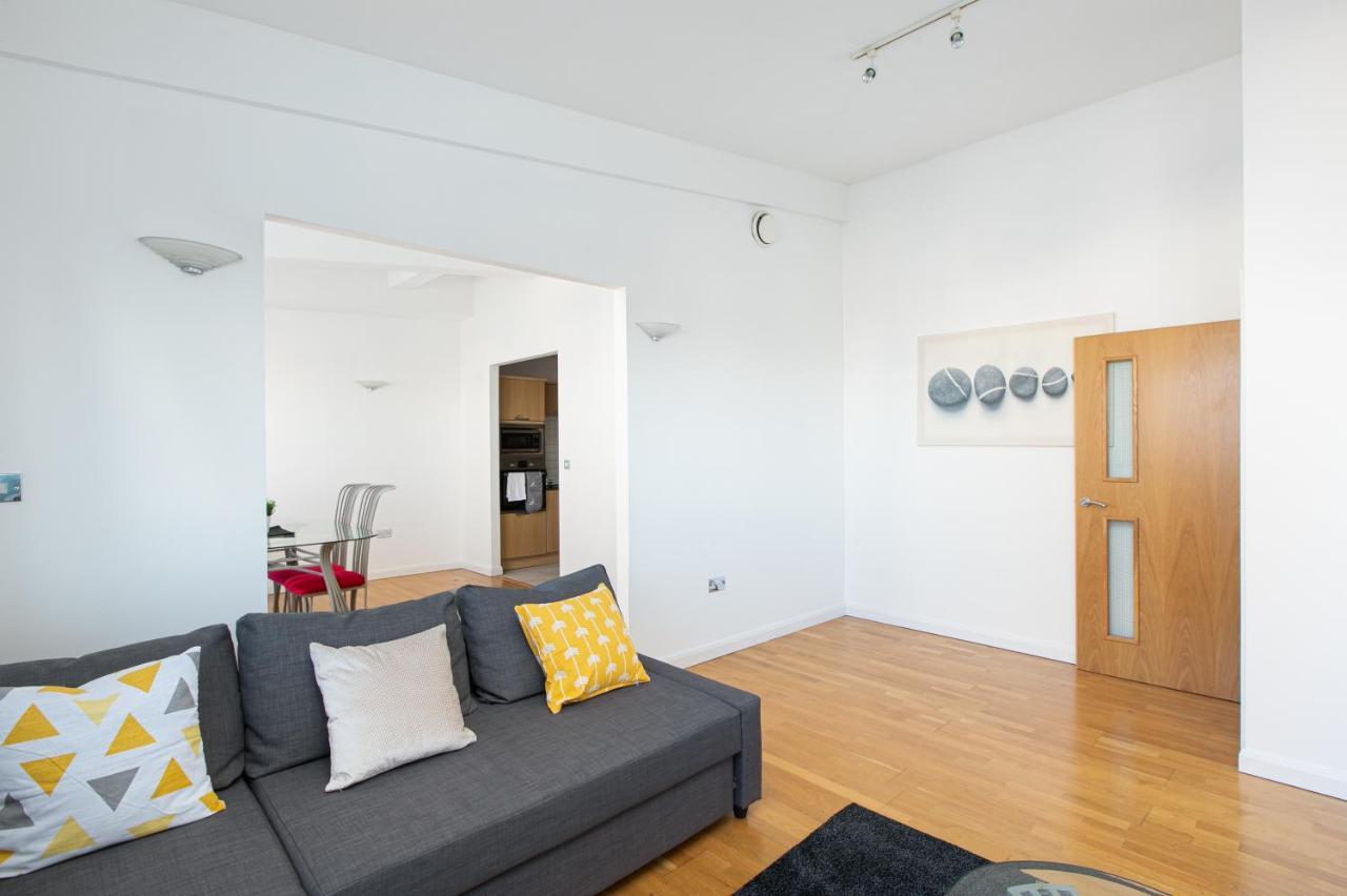 Skyvillion - 3Bed Penthouse Near London City Airport, O2 Arena, London Excel Centre With Parking Bagian luar foto