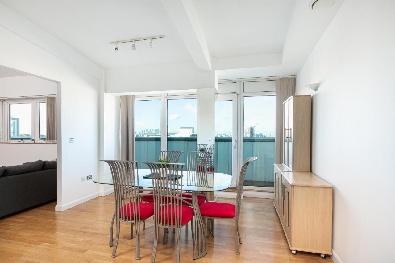 Skyvillion - 3Bed Penthouse Near London City Airport, O2 Arena, London Excel Centre With Parking Bagian luar foto