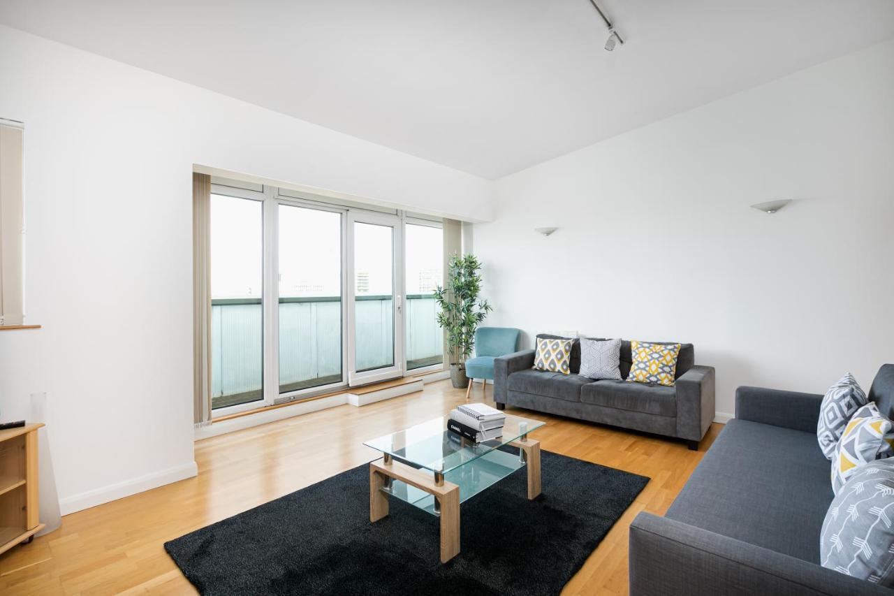 Skyvillion - 3Bed Penthouse Near London City Airport, O2 Arena, London Excel Centre With Parking Bagian luar foto