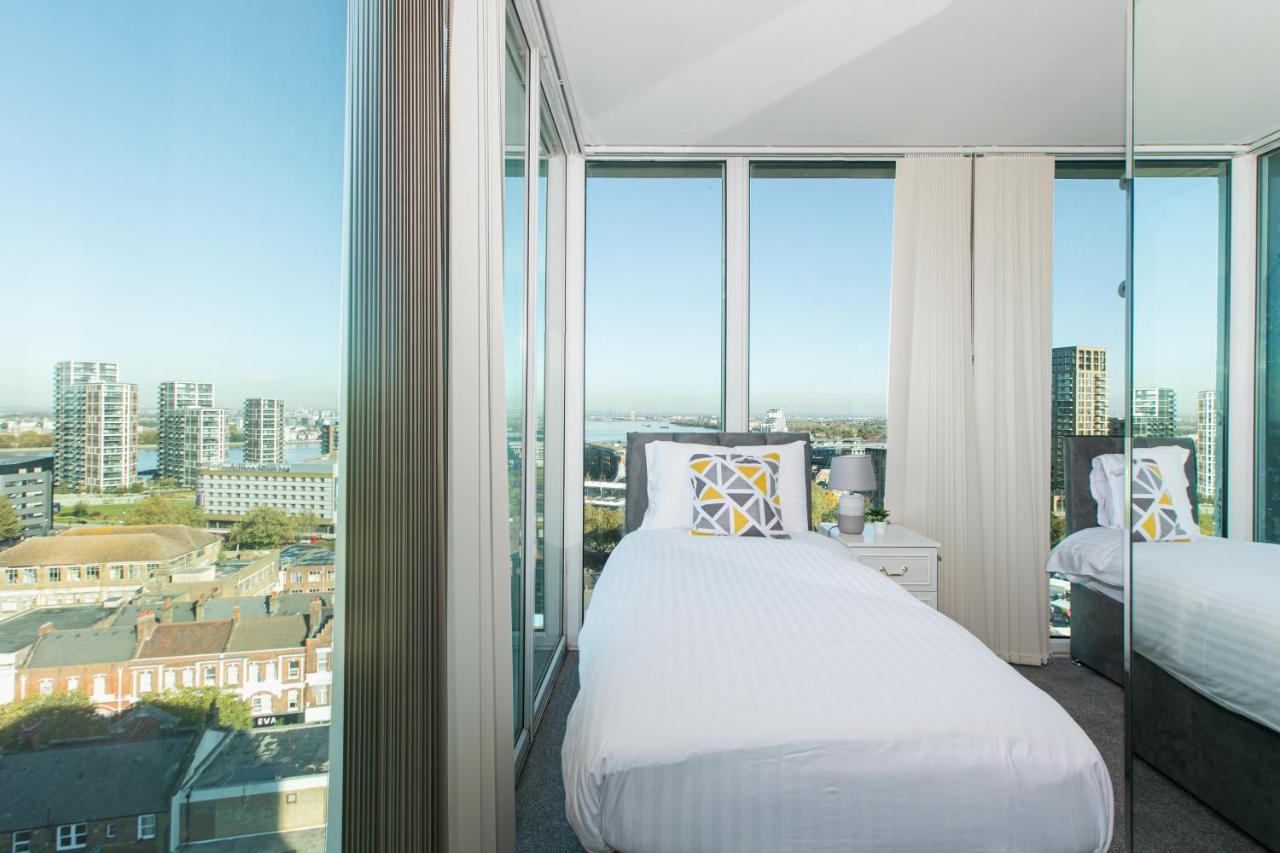 Skyvillion - 3Bed Penthouse Near London City Airport, O2 Arena, London Excel Centre With Parking Bagian luar foto
