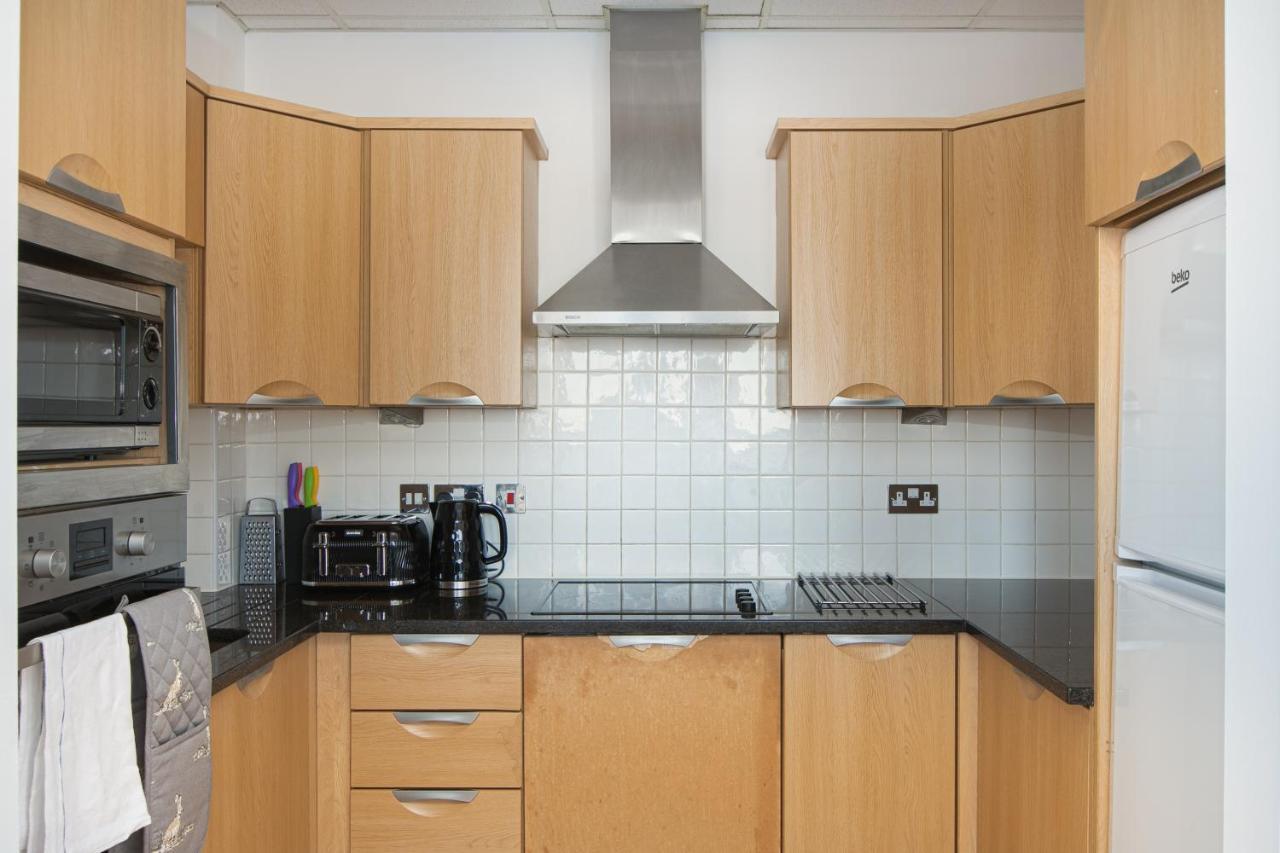 Skyvillion - 3Bed Penthouse Near London City Airport, O2 Arena, London Excel Centre With Parking Bagian luar foto