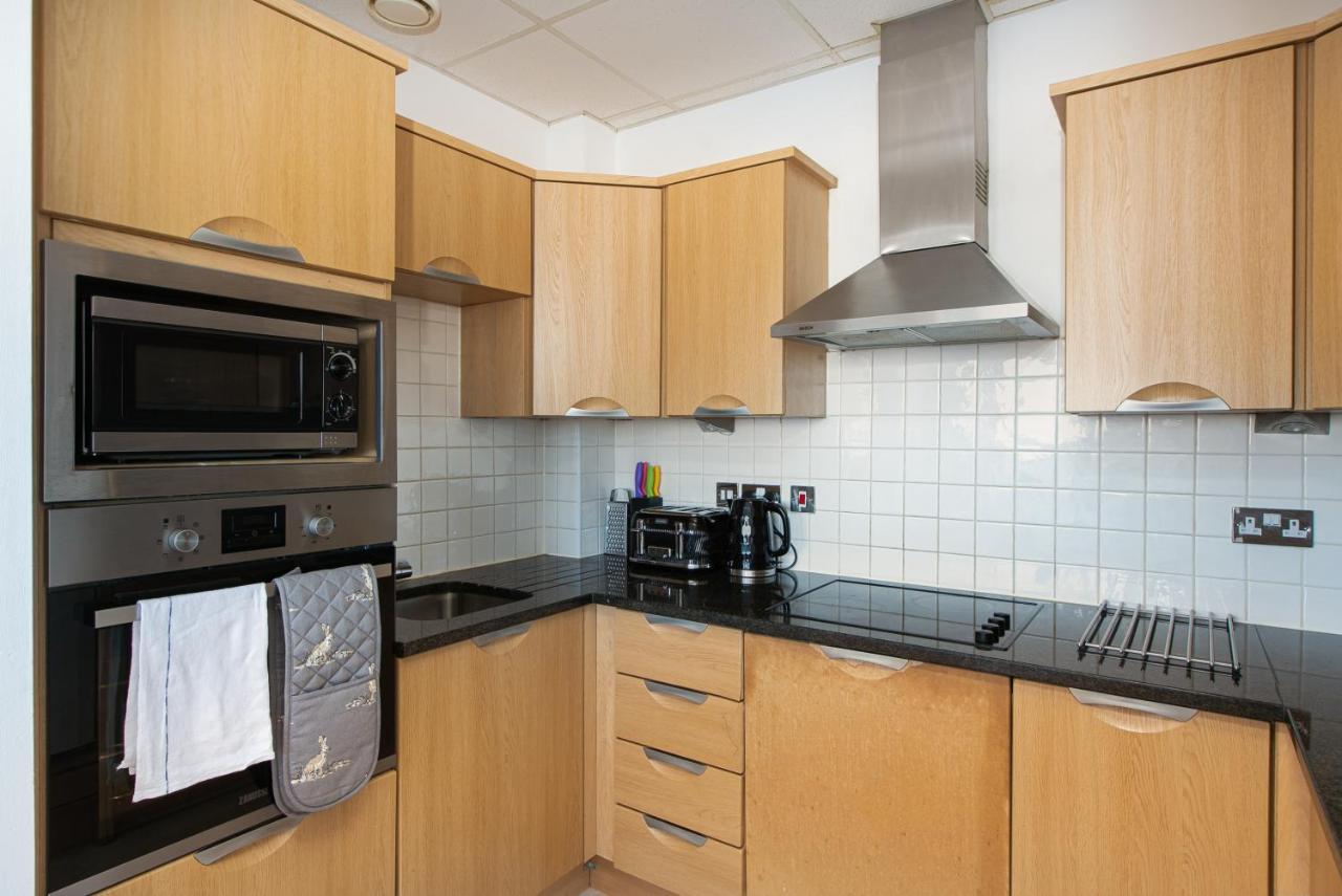 Skyvillion - 3Bed Penthouse Near London City Airport, O2 Arena, London Excel Centre With Parking Bagian luar foto